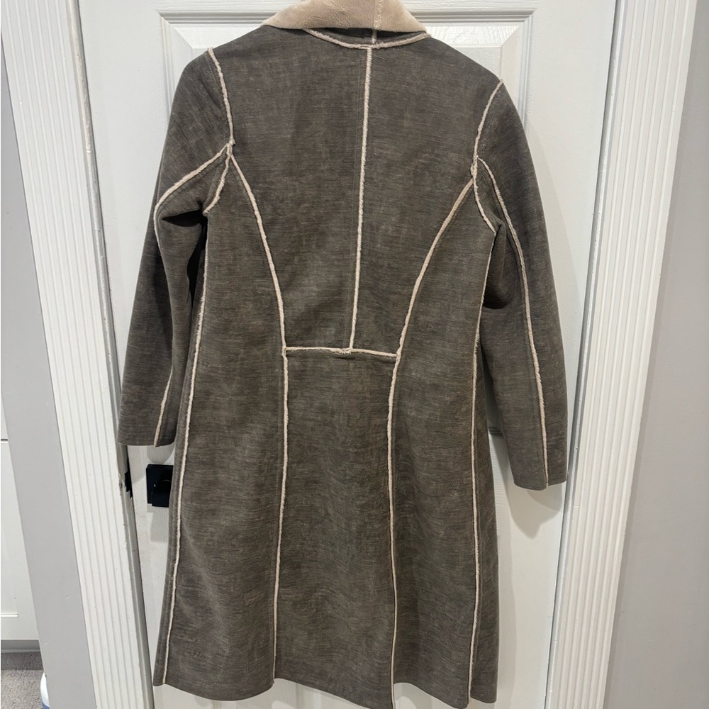 Faux shearling cardigan jacket.
NWT. Greenish grey. Amadi, from Anthropologie - Picture 4 of 8